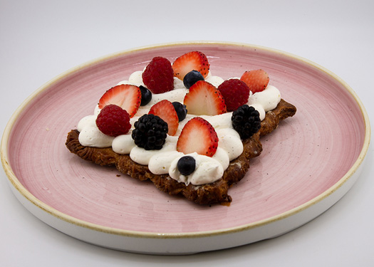 STRAWBERRY ROASTED FLAT CROISSANT