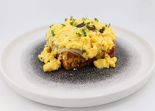 ULTIMATE CWTCH SCRAMBLED EGG